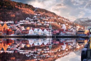 bryggen_wharf_bergen_hordaland_fjord_norway_photo_florian_olbrechts