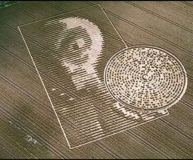 Crabwood Alien Face and Binary Disc